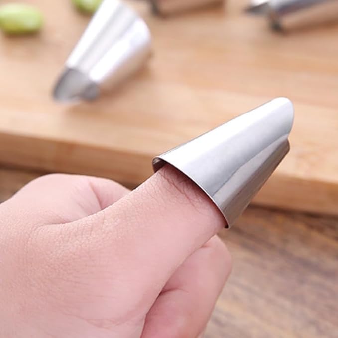 Multifunctional Fruits and Vegetables Finger Peeler